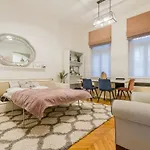 Park Suite Liza